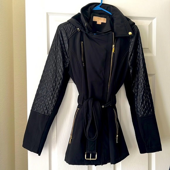 MICHAEL KORS quilted hooded coat - Picture 2 of 10
